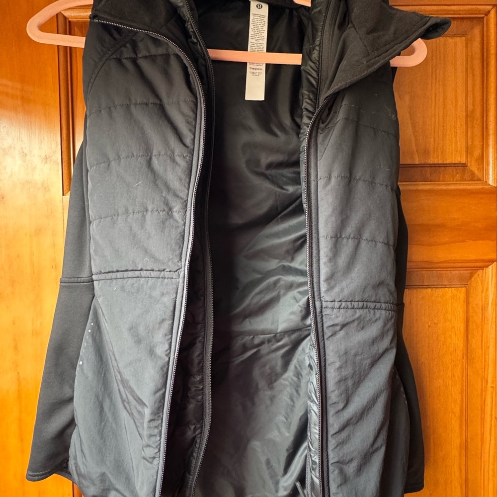 lululemon Another Mile Vest Black Size 8 Hooded Puffer